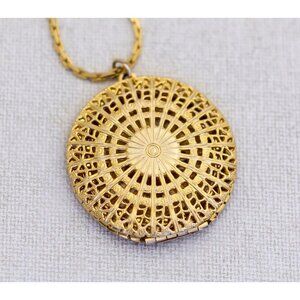 30 inch, Vintage Mid Century Gold Tone Locket Necklace by Napier - L1